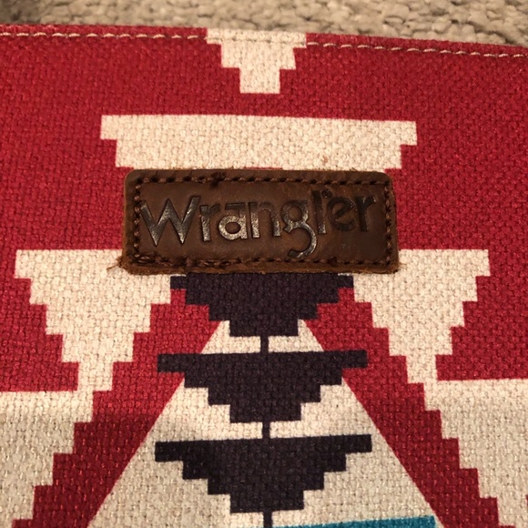 Wrangler - Aztec / Southwestern Geometric Patterned Tote Bag - Red and Brown - Picture 8 of 10